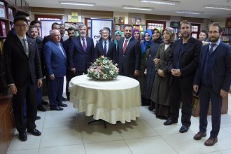 TAYVAN’DAN ENSAR VAKFI ÖĞRENCİLERİNE BİLGİSAYAR DESTEĞİ